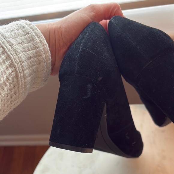 Elegant Black Heels by Deltan - Picture 7 of 9